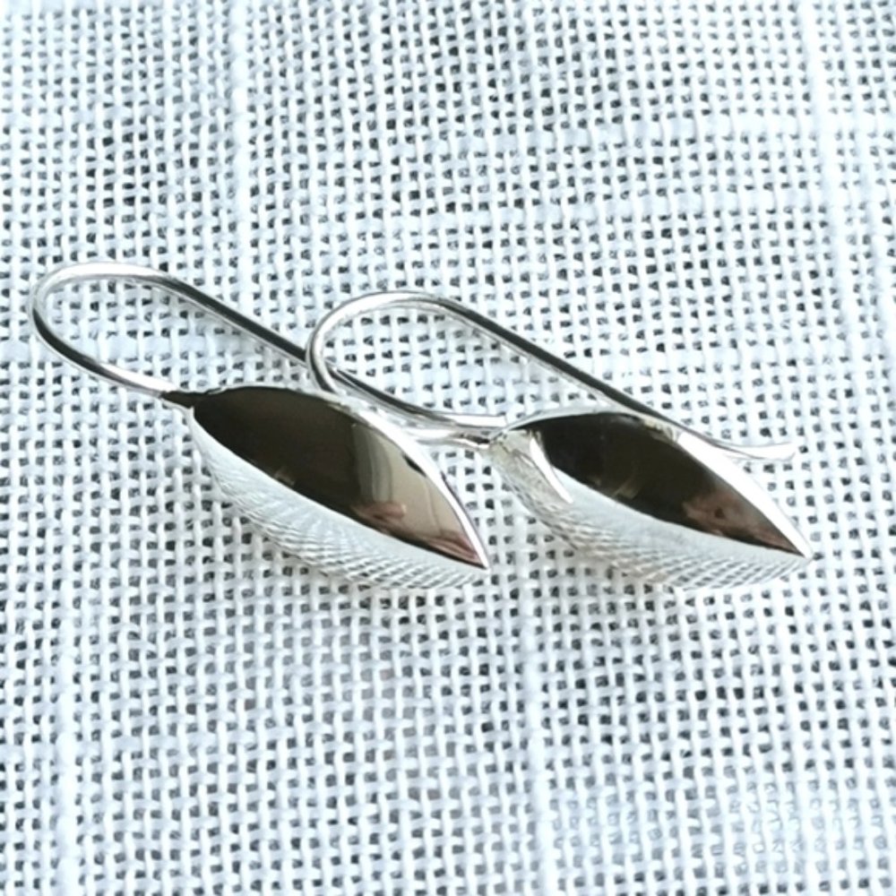NWT sterling silver 925 mod leaf earrings